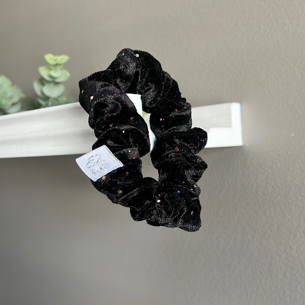 Dew Edit “Kind” Mini Scrunchie